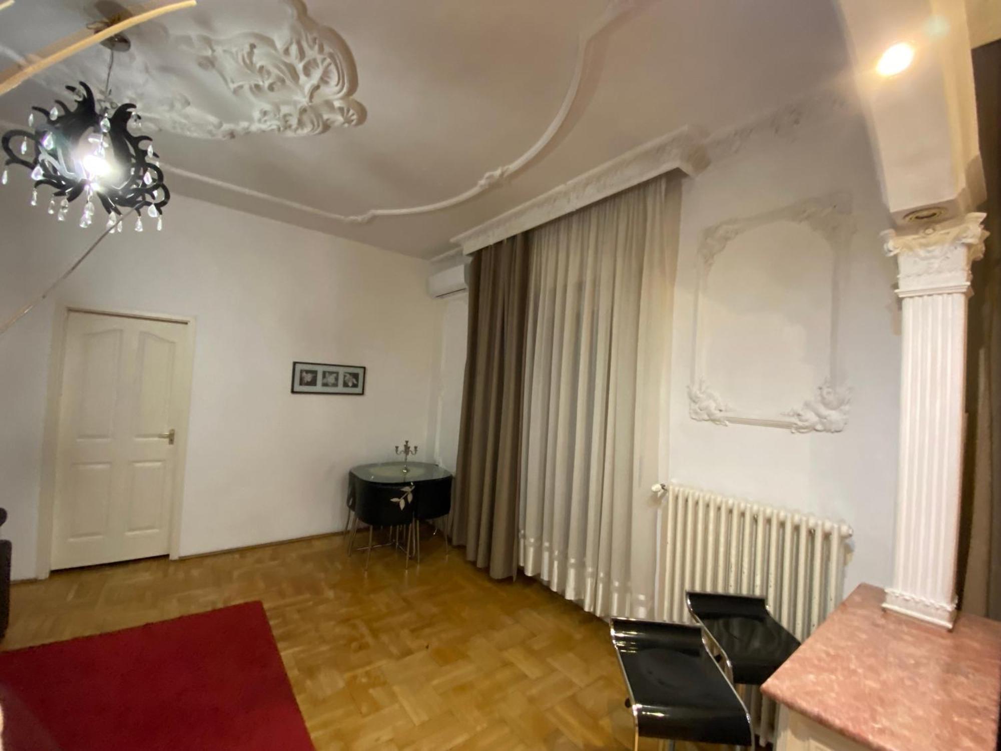 Apartment With Balcony And Ac Next To Danube Budapest Eksteriør bilde